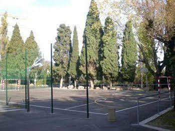 Residencia Salesiana Marti-codolar Gasthof