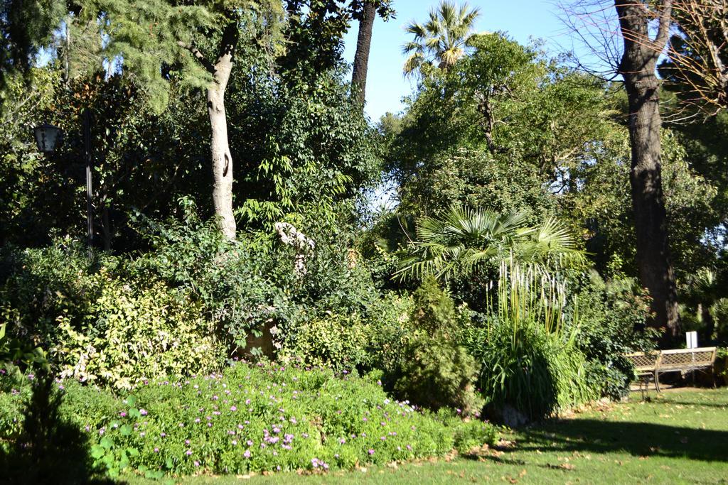 Residencia Salesiana Marti-codolar 2* Barcelona