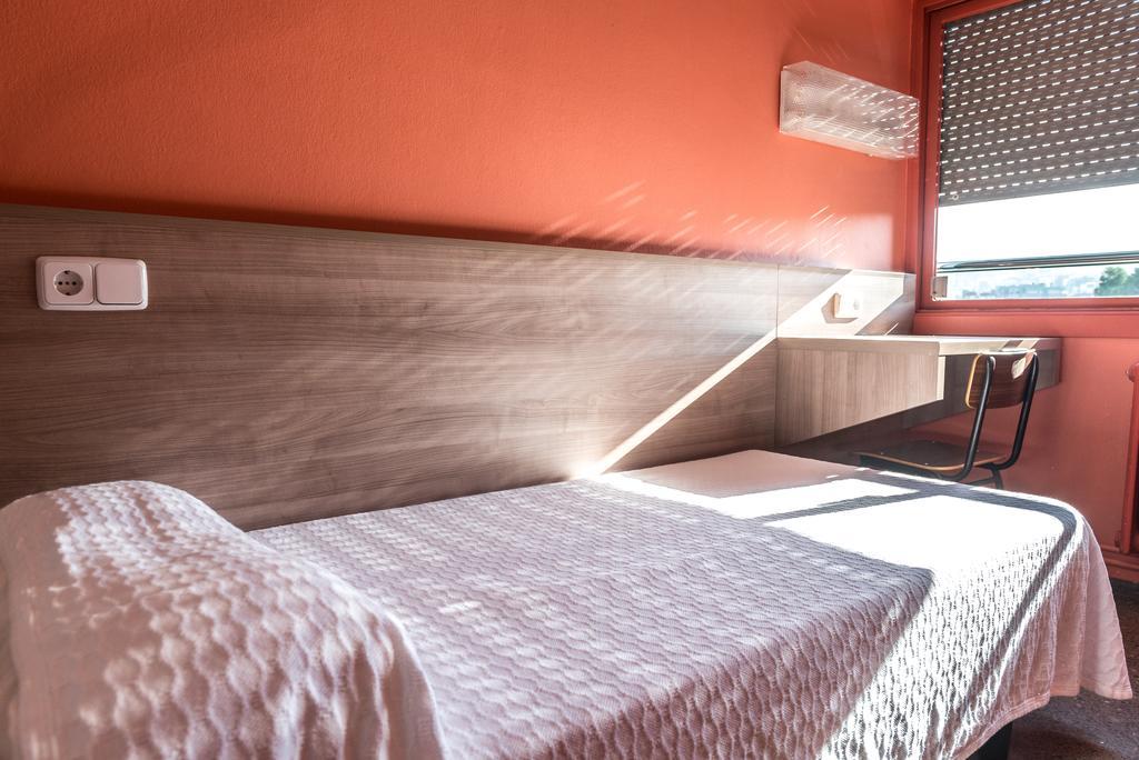 Gasthuis Residencia Salesiana Marti-codolar 2*
