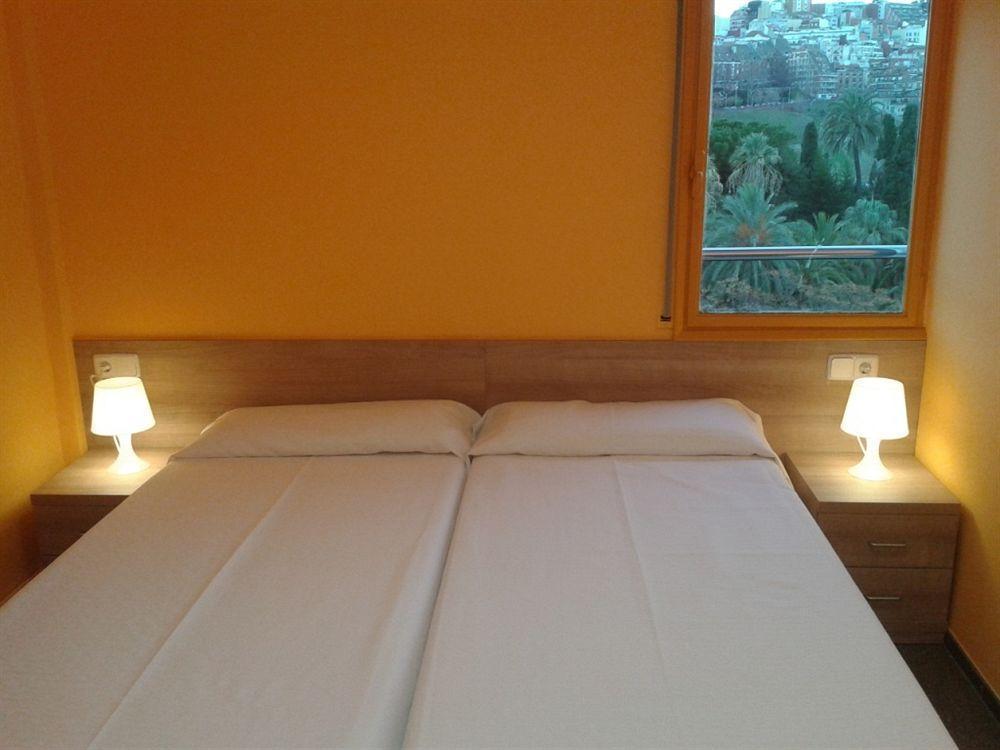 Residencia Salesiana Marti-codolar 2* Barcelona